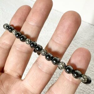 Handmade Metallic Magnetic Beaded Bracelet With Magnetic Closure